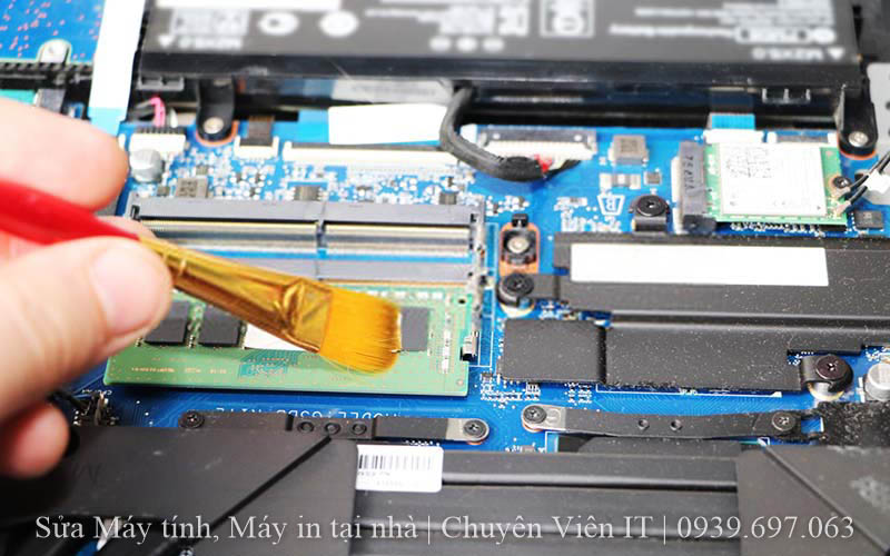 Vệ sinh laptop huyện Bình Chánh