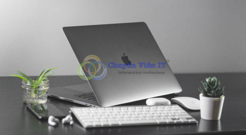 Màn hình Macbook bị đen