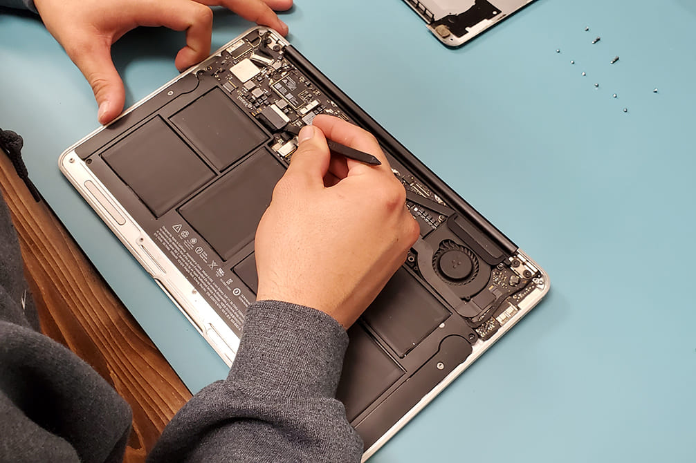 Sửa macbook