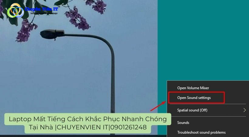 Taskbar > chọn Open Sound settings.